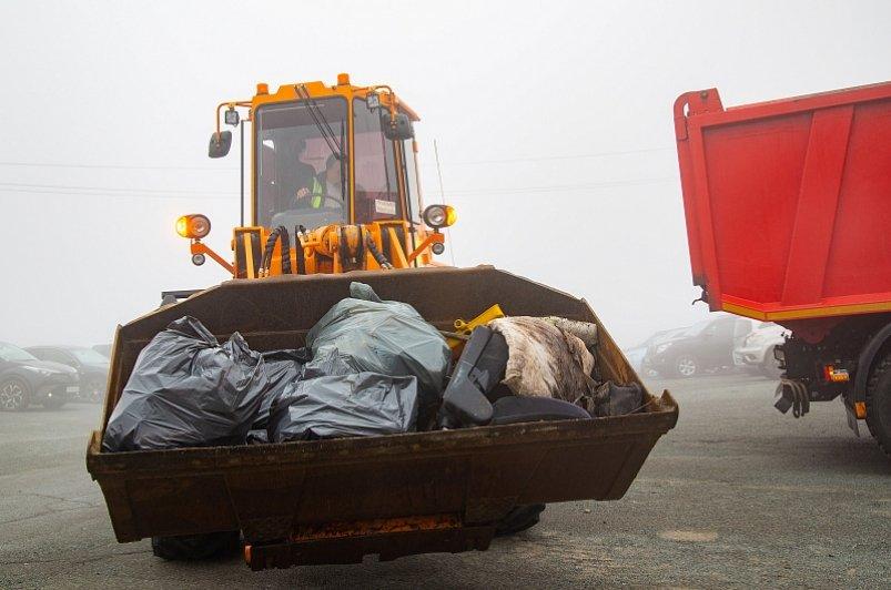 За два субботника из Владивостока вывезли более 100 КамАЗов мусора