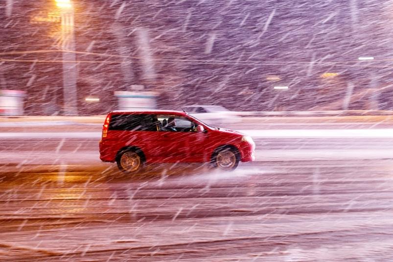 Интенсивные снегопады пройдут в Приморье 18 декабря - Борис Кубай