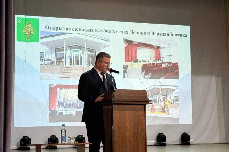 Глава Чугуевского округа Роман Деменев ушел в отставку