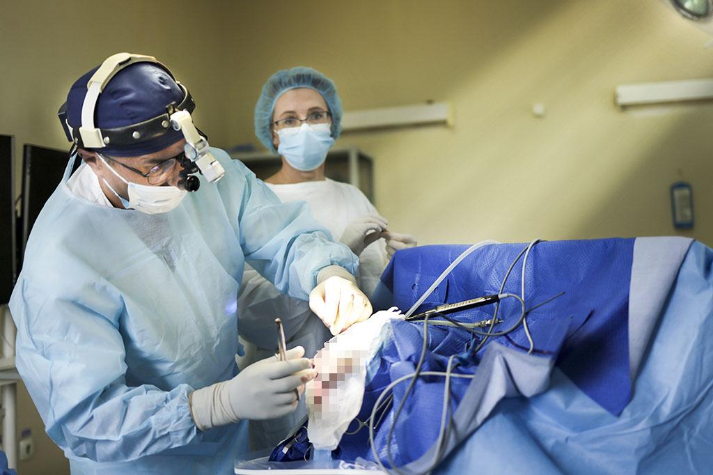 Нейрохирурги Находки вернули пациенту возможность жить полной жизнью