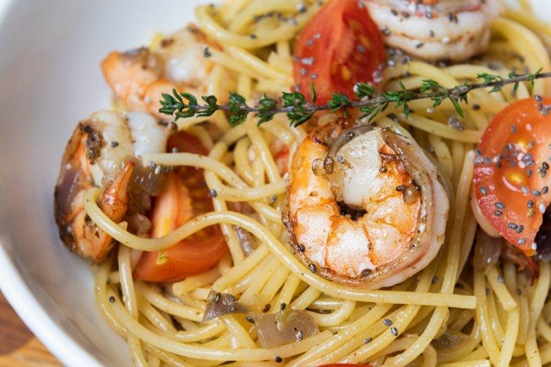 Нежнейшие спагетти с креветками: этот 1 ингредиент для бархатистого соуса изменит все