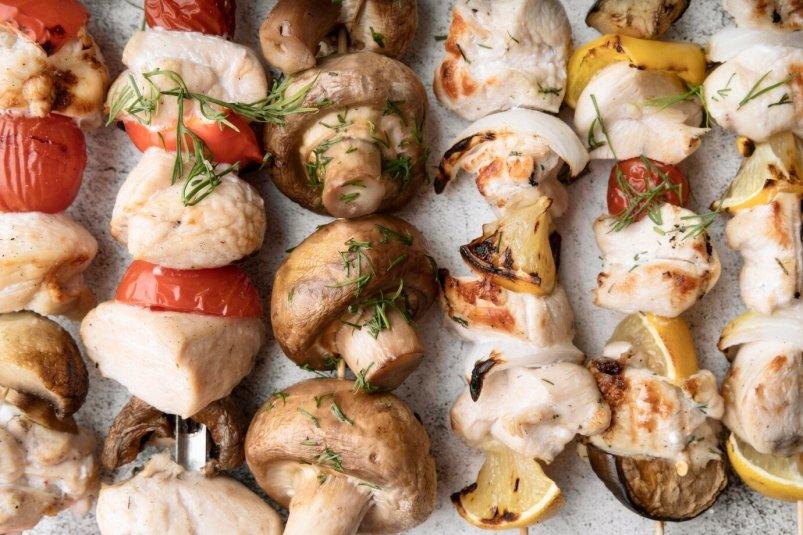 Эти сочные грибы на мангале съедят быстрее мяса - простейший рецепт для пикника