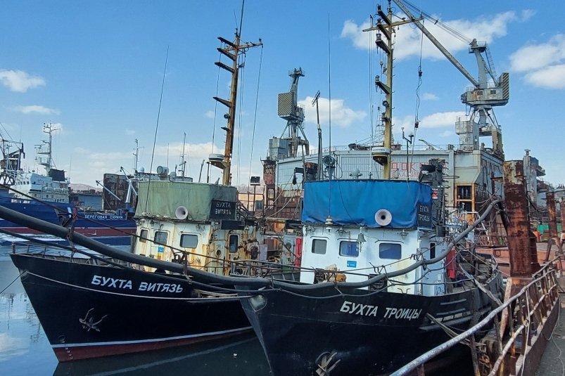 В Приморье продолжается распродажа конфискованных рыболовных судов