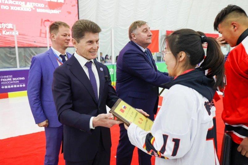 Юношеские сборные Приморья и Харбина сразились в товарищеских матчах по хоккею в КНР