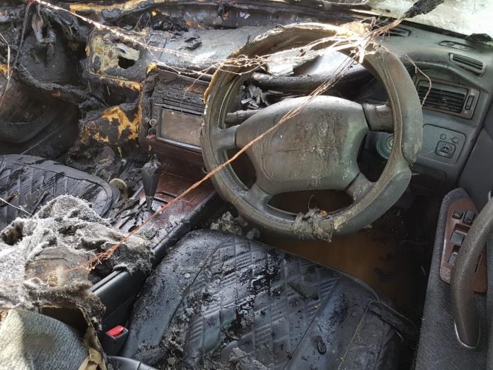 Во Владивостоке сгорел автомобиль
