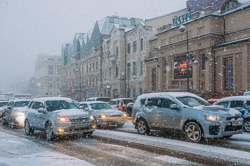 Синоптики кардинально изменили прогноз по сильному снегу с дождем во Владивостоке