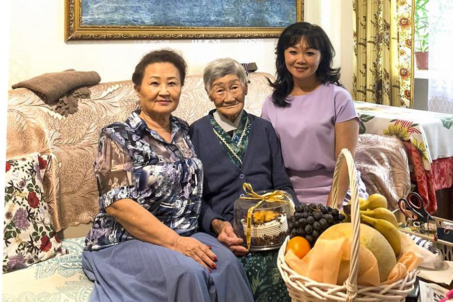 Корейская автономия города Находка поздравила старшее поколение с приближающимся Днем пожилого человека