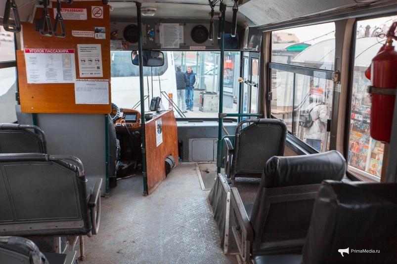 Власти Владивостока ответили на массовую стоянку автобусов популярного маршрута