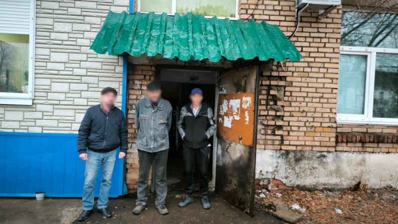 В Арсеньеве Приморского края полиция пресекла деятельность наркопритона, организованного в квартире