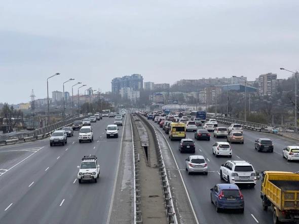 Средняя цена машины с пробегом в Приморье достигла 2,3 млн руб.