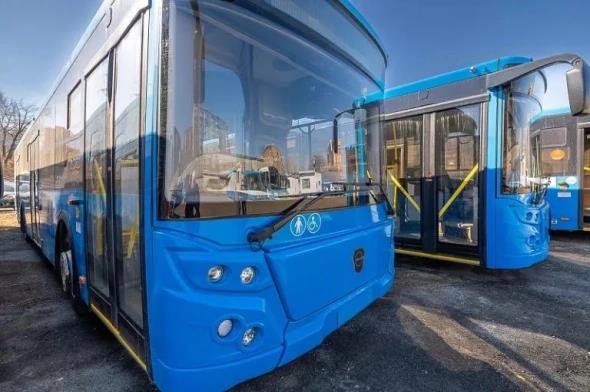 Водители 22 автобусов во Владивостоке не вышли на линию из-за зарплат