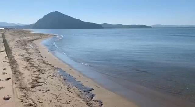 Разлив нефтепродуктов обнаружен на пляже в Находке