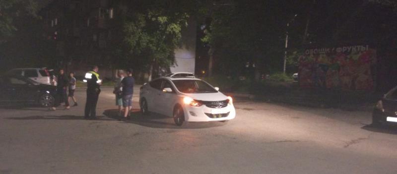 Госавтоинспекция Находки просит помощи в установлении личности водителя, покинувшего место ДТП на улице Бокситогорской